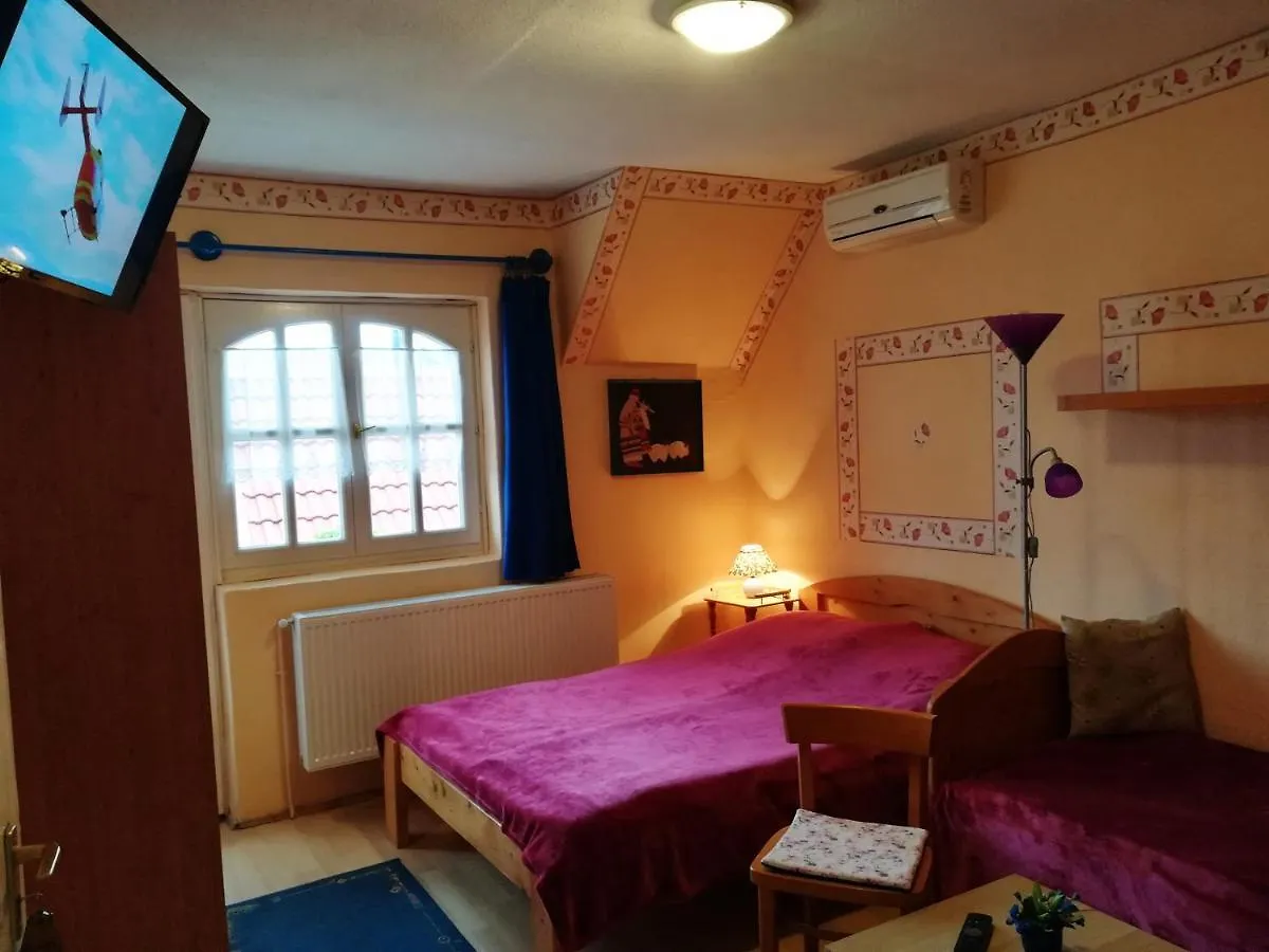 Castello Vendeg Es Apartmanhaz Eger 0*,  Hungary