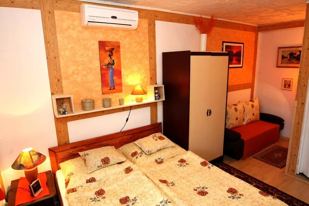 Castello Vendeg Es Apartmanhaz Eger 0*,